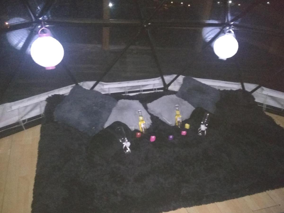 הוילה גוואטביטה Glamping Wayra מראה חיצוני תמונה